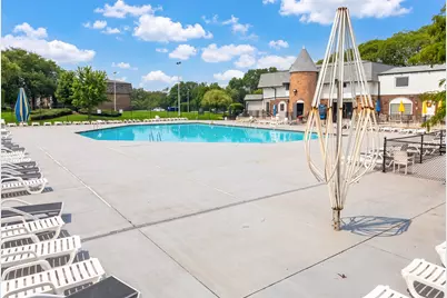 9461 Bay Colony Drive #1S, Des Plaines, IL 60016 - Photo 18