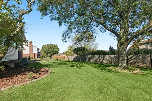 15551 Frances Ln, Orland Park, IL 60462 - Photo 6
