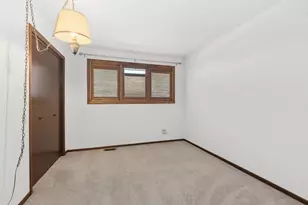 15551 Frances Ln, Orland Park, IL 60462 - Photo 32