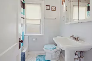 1656 E 84th St, Chicago, IL 60617 - Photo 8