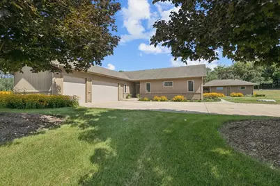 27175 N Gilmer Road, Mundelein, IL 60060 - Photo 2