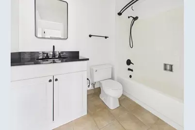 10 E Ontario Street #4205, Chicago, IL 60611 - Photo 14