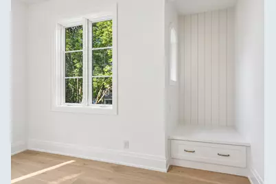 3909 N Hamilton Avenue, Chicago, IL 60618 - Photo 14