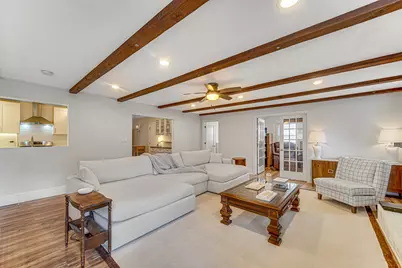 1072 Brantwood Avenue, Elk Grove Village, IL 60007 - Photo 4
