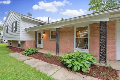 905 Stratford Drive, Champaign, IL 61821 - Photo 4