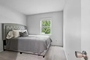 905 Stratford Dr, Champaign, IL 61821 - Photo 22