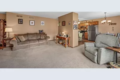 695 Dean Drive #E, South Elgin, IL 60177 - Photo 8