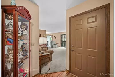 695 Dean Drive #E, South Elgin, IL 60177 - Photo 4