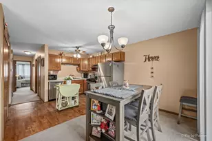 695 Dean Dr, South Elgin, IL 60177 - Photo 18