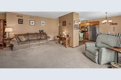 695 Dean Drive #E, South Elgin, IL 60177 - Photo 10