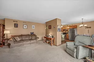 695 Dean Dr, South Elgin, IL 60177 - Photo 10