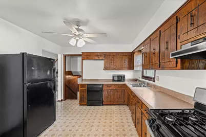 22W313 1 St Street, Glen Ellyn, IL 60137 - Photo 8
