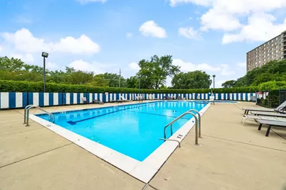 [Address not provided], Chicago, IL 60645 - Photo 18