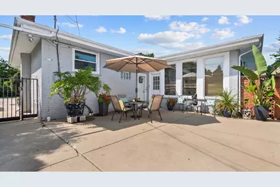 8315 Parkside Avenue, Morton Grove, IL 60053 - Photo 4