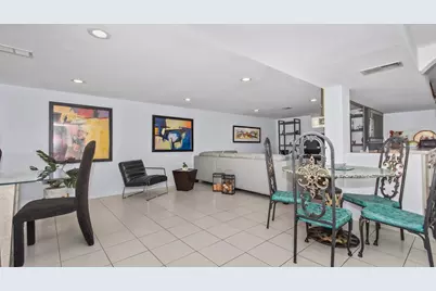8315 Parkside Avenue, Morton Grove, IL 60053 - Photo 20