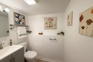 916 Lacey Ave, Lisle, IL 60532 - Photo 16