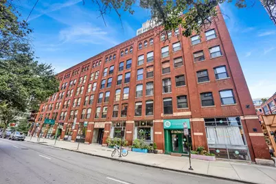 225 W Huron Street #211, Chicago, IL 60654 - Photo 1
