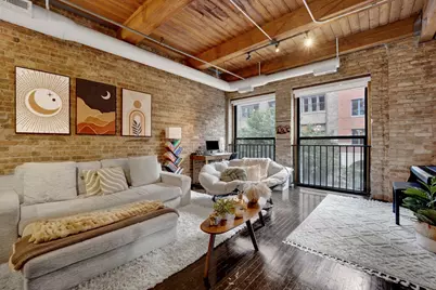 225 W Huron Street #211, Chicago, IL 60654 - Photo 2