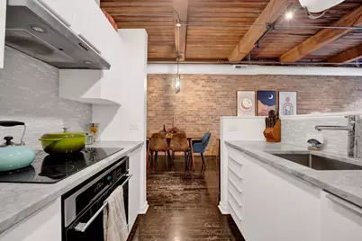 225 W Huron Street #211, Chicago, IL 60654 - Photo 6