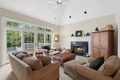 141 W Tam O Shanter Drive, Crete, IL 60417 - Photo 2