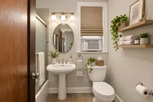 7639 N Eastlake Terrace, Chicago, IL 60626 - Photo 8