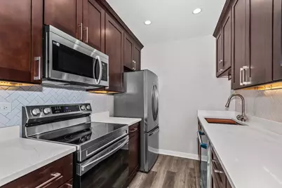 938 North Boulevard #402, Oak Park, IL 60301 - Photo 8
