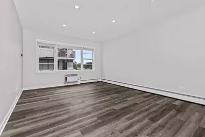 938 North Boulevard #402, Oak Park, IL 60301 - Photo 2