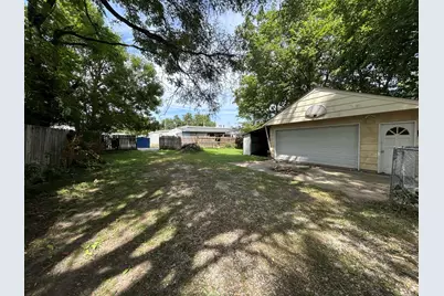 203 Whittier Street, Georgetown, IL 61846 - Photo 4
