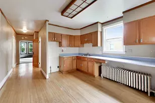 5753 W Giddings St, Chicago, IL 60630 - Photo 4
