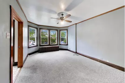 5753 W Giddings Street, Chicago, IL 60630 - Photo 6