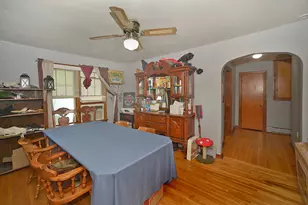 303 W Larue St, Streator, IL 61364 - Photo 4
