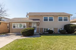 382 Chappel Ave, Calumet City, IL 60409 - Photo 1
