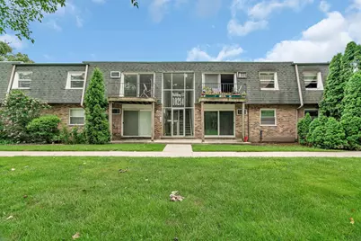 10214 S 84th Terrace #312, Palos Hills, IL 60465 - Photo 1