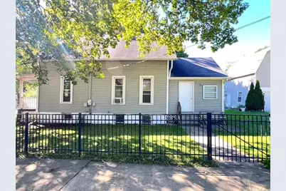 952 Larkin Avenue, Elgin, IL 60123 - Photo 2