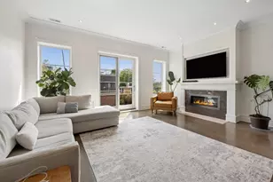 1320 W Wrightwood Ave, Chicago, IL 60614 - Photo 4
