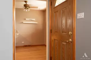 5900 107th St, Chicago Ridge, IL 60415 - Photo 8