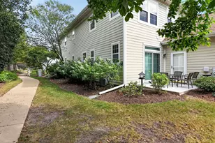 611 Dunhill Ln, Carol Stream, IL 60188 - Photo 22