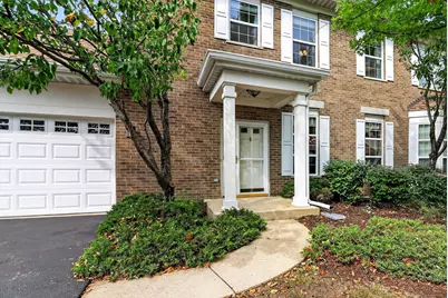 611 Dunhill Lane, Carol Stream, IL 60188 - Photo 2