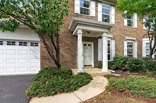 611 Dunhill Ln, Carol Stream, IL 60188 - Photo 2