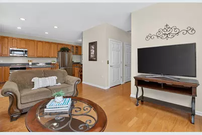 611 Dunhill Lane, Carol Stream, IL 60188 - Photo 6
