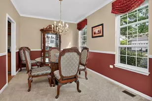 611 Dunhill Ln, Carol Stream, IL 60188 - Photo 12