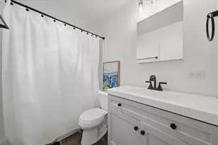 1560 N Sandburg Terrace, Chicago, IL 60610 - Photo 8