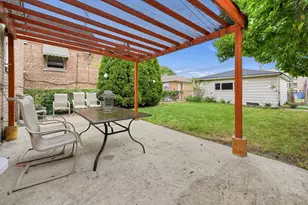 5647 S Keeler Ave, Chicago, IL 60629 - Photo 28