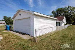 765 N Rosewood Ave, Kankakee, IL 60901 - Photo 14