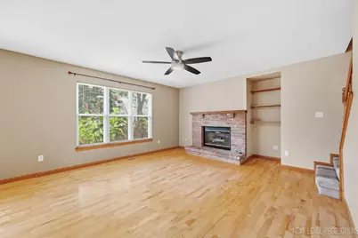 2513 Briarwood Court, Aurora, IL 60506 - Photo 12
