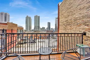 226 N Clinton St, Chicago, IL 60661 - Photo 8