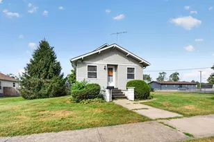 40 S Marguerite St, Coal City, IL 60416 - Photo 2