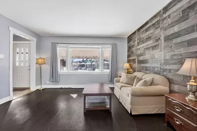 5942 W Thorndale Avenue, Chicago, IL 60646 - Photo 2