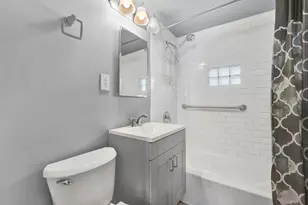 5942 W Thorndale Ave, Chicago, IL 60646 - Photo 14