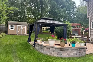 2071 Tunbridge Trail, Algonquin, IL 60102 - Photo 4